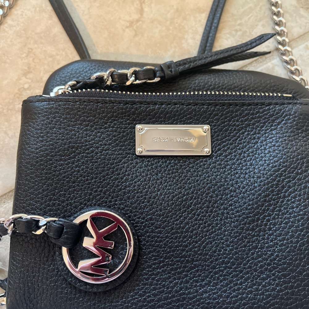 Michael Kors Purse - Picture 3 of 4